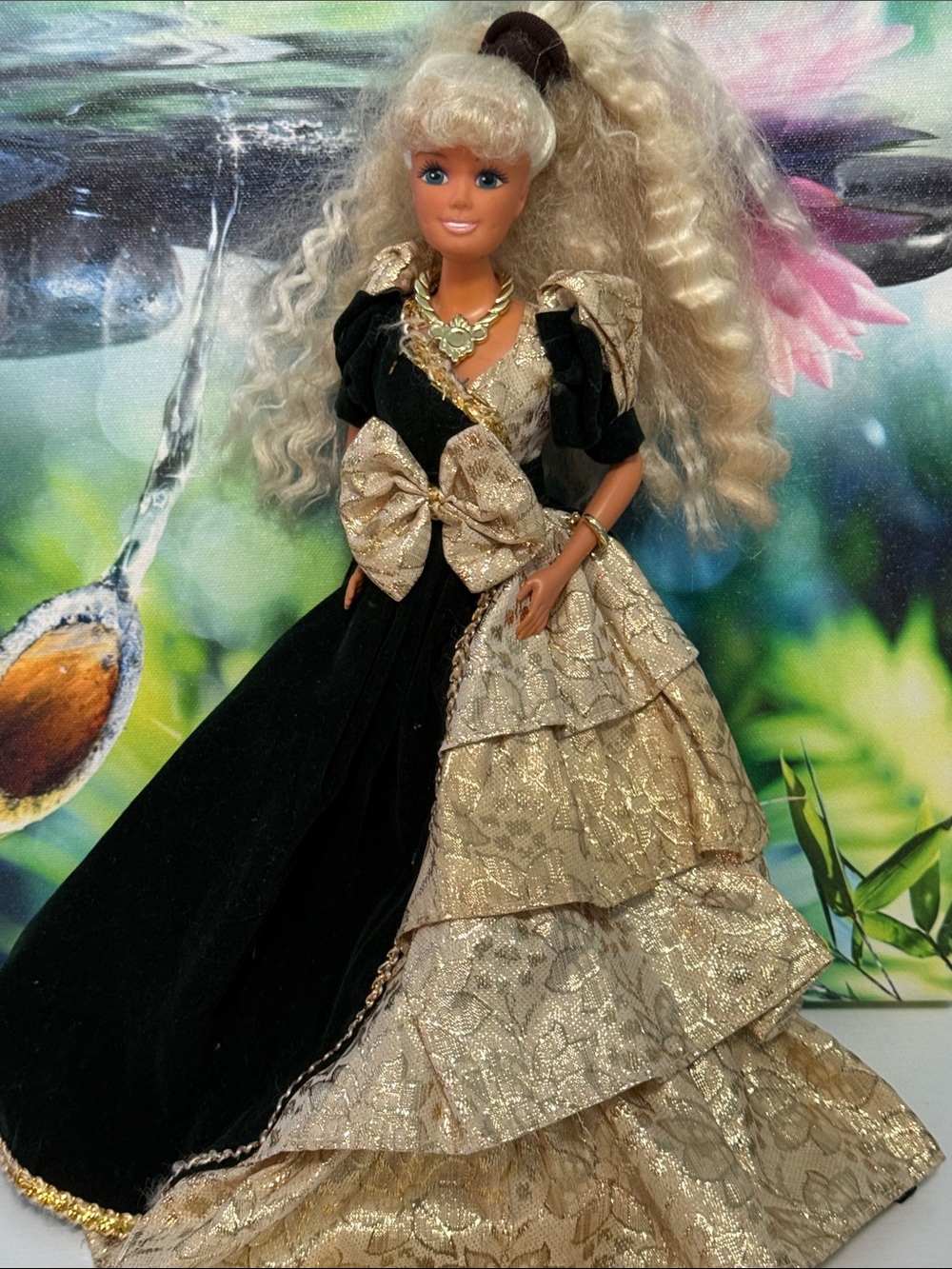 💞Barbie  Black and Gold Ruffled Ball Gown Doll